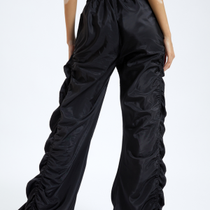 2024 Y2K Aesthetic Black Wrinkled Bottom Cargo Pants for Trendy Street Style