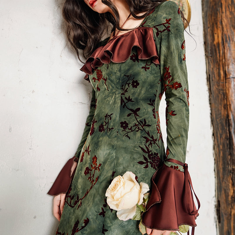 Amber Pine Forest Pattern Y2K Aesthetic Velvet Dress for Cozy Fall Outfits