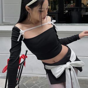 Black Splice Bow Long Sleeve Crop Top for Women - Slim Backless Bodycon Casual Style