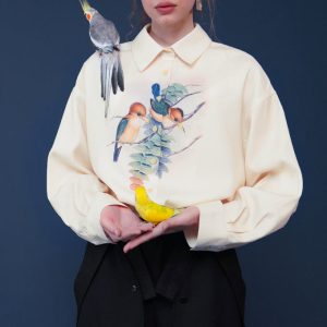 Chic Bird-and-Flower Blouse for a Y2K Aesthetic Look in Nature-Inspired Fashion