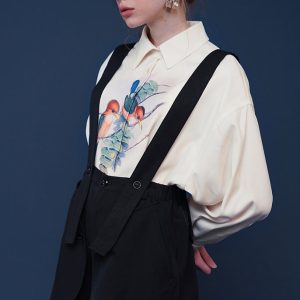 Chic Bird-and-Flower Blouse for a Y2K Aesthetic Look in Nature-Inspired Fashion