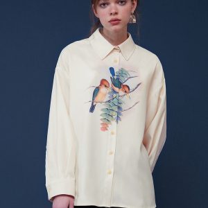 Chic Bird-and-Flower Blouse for a Y2K Aesthetic Look in Nature-Inspired Fashion