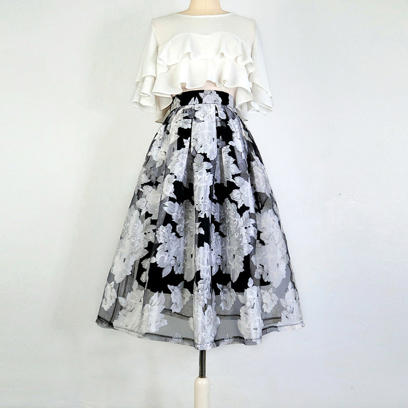 Chic Black and White Floral Embroidery Hepburn Skirt for Y2K and Coquette Aesthetic