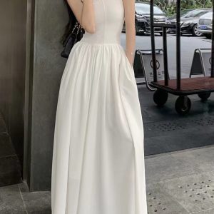 Chic Minimalist Sleeveless Long Dress for Effortless Y2K Aesthetic Style