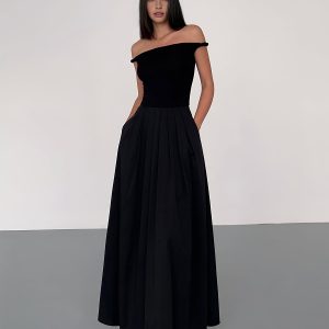 Chic Off-Shoulder Pleated Maxi Dress for Y2K Fashion Lovers and Coquette Aesthetic Enthusiasts