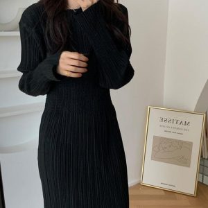 Chic Pleated Long-Sleeved Little Black Dress for Y2K Fashion and Coquette Aesthetic