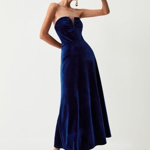 Chic Velvet Bustier Tube Dress for Y2K Fashion Lovers - Elegant and Stylish Evening Wear