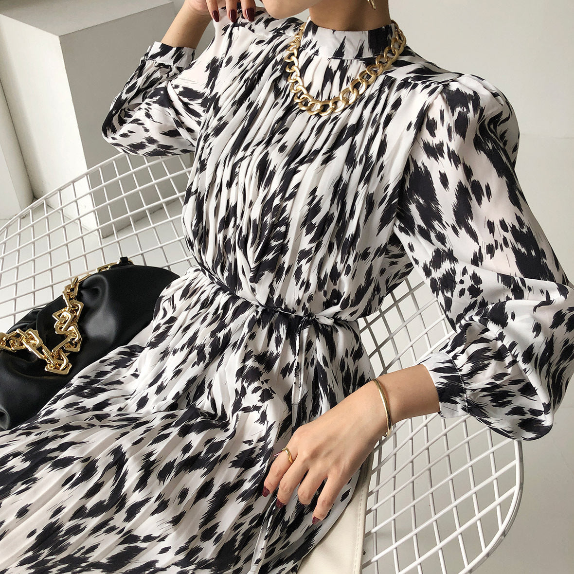 Chic Y2K Aesthetic Lace-Up Printed Midi Dress for Stylish Women