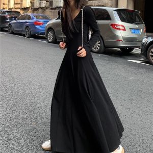 Elegant Black Knitted Midi Dress for Women - Y2K Fashion, Cute & Chic Vintage Style Dress