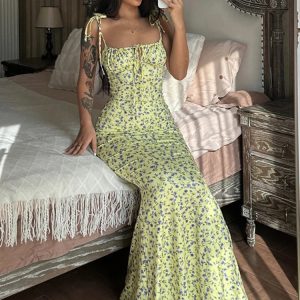 Elegant Floral Off-Shoulder Dress for Women - Summer Lace-Up Deep V Neck Holiday Beachwear