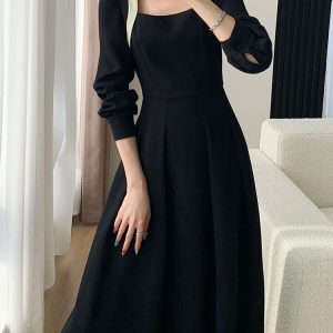 Elegant Long Sleeve A-Line Streetwear Dress with Square Collar and Zipper - 2023 Spring/Summer Fashion