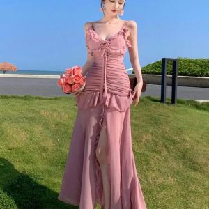 Elegant Pink Ruffled Spaghetti Strap Dress - Vintage Pleated Summer Beach Outfit for Women