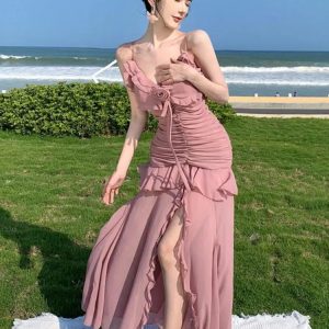 Elegant Pink Ruffled Spaghetti Strap Dress - Vintage Pleated Summer Beach Outfit for Women