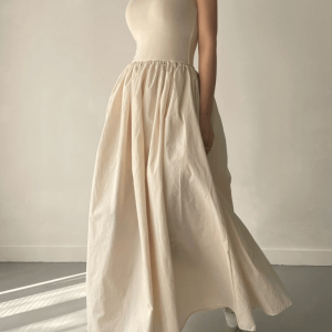 Elegant Round Neck Pleated Long Dress - Y2K Aesthetic Slim Fit for Chic Style