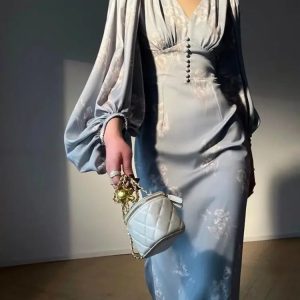 Elegant V-Neck Mermaid Dress with Long Sleeves - Chic Runway Party Robe for Spring/Summer 2024