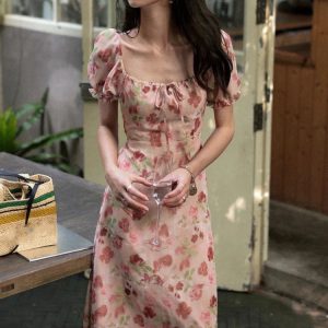 French Vintage Floral Printed Midi Dress with Puff Sleeves and Square Collar for Summer Parties