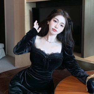 Gothic Vintage Black Velvet Midi Dress for Women - Elegant Long Sleeve Casual Party Wear 2024