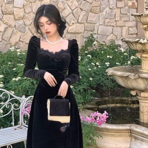 Gothic Vintage Black Velvet Midi Dress for Women - Elegant Long Sleeve Casual Party Wear 2024