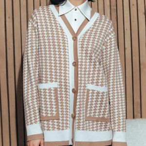 Houndstooth Oversized Cardigan for Women - Cozy Knitwear with Pockets, Casual Chic Style 2024