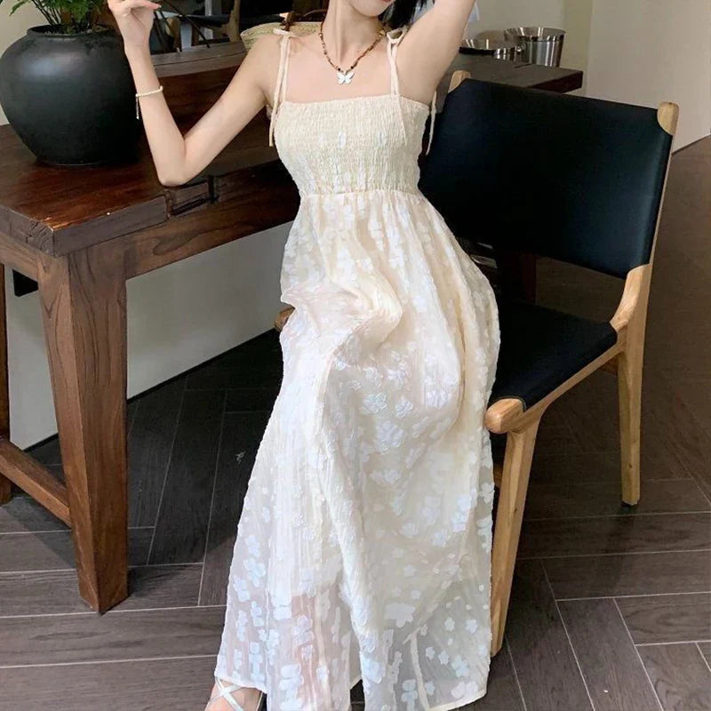 Korean Style Sweet Embroidered Dress - Elegant Waist-Tightening Vintage Princess Dress for Spring/Summer 2024