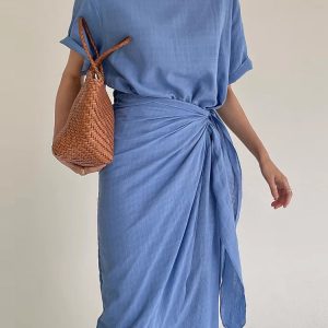 Pleated Long Dress with Round Neck and Strappy Waist for Y2K Aesthetic Style