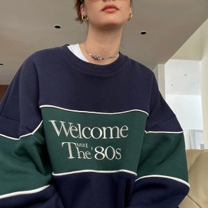 Retro 80's Print Oversized Sweatshirt - Y2K Aesthetic Comfy Top for Vintage Vibes