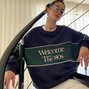 Retro 80's Print Oversized Sweatshirt - Y2K Aesthetic Comfy Top for Vintage Vibes