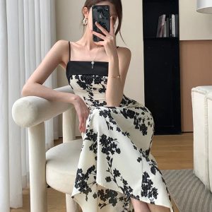 Summer 2024 Y2K Aesthetic Long Print Dress - Elegant Sleeveless Spaghetti Strap Style