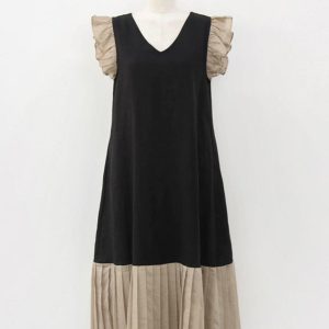 V-Neck Pleated Dress with Contrast Panels - Y2K Aesthetic Fashion Essential