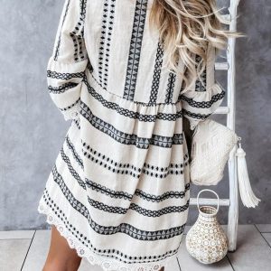 V-Neck Striped Dress with Lace Patchwork - Y2K Aesthetic Fashion Essential