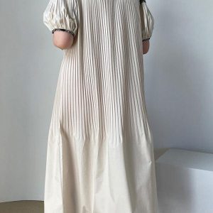 Vintage Crew Neck Heavy Embroidered Puff Sleeve Pleated Dress in Y2K Coquette Aesthetic