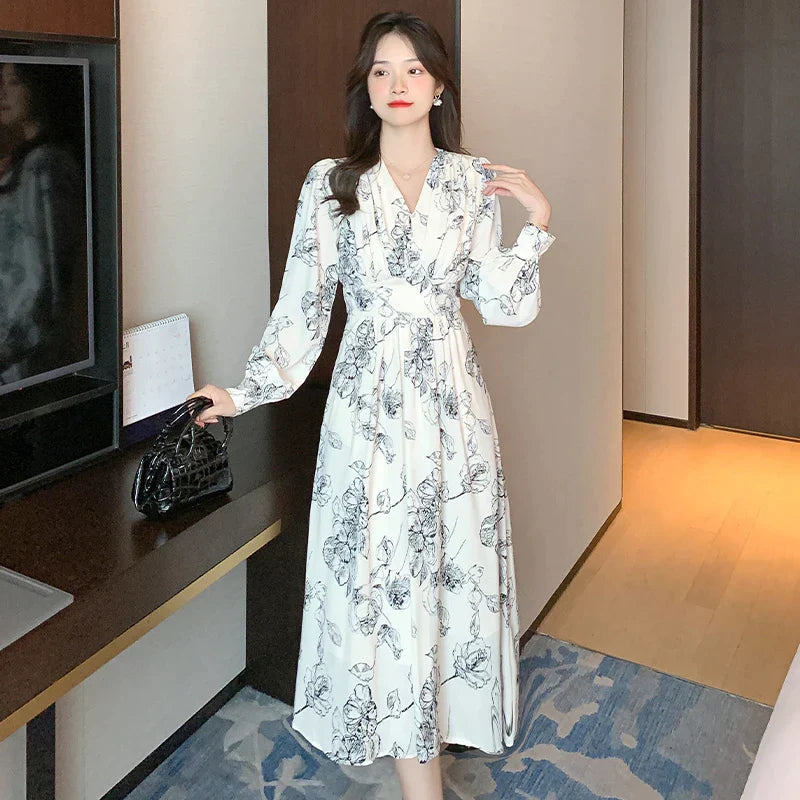 Vintage Floral Dress - Long Sleeve V-Neck Chic Office Lady Slim Fit for Autumn Fashion