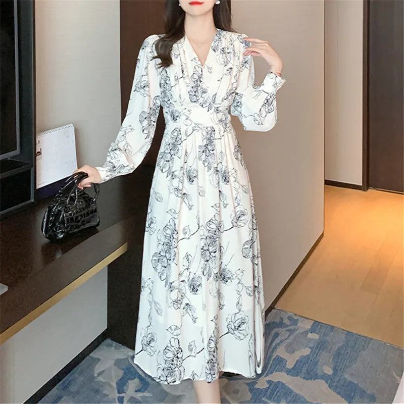 Vintage Floral Dress - Long Sleeve V-Neck Chic Office Lady Slim Fit for Autumn Fashion