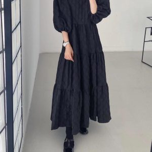 Vintage Round-Neck 3D Pleated Ruffle Long Dress - Y2K Aesthetic Maxi Dress for Chic Style