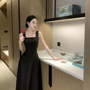 Y2K Aesthetic Black Sling Dress - Slim Fit Luxury Style for Chic Banquet Events