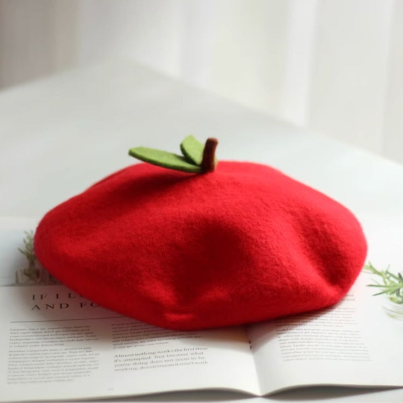 Y2K Fashion Apple Beret - Cute Coquette Aesthetic Accessory for Trendy Outfits