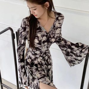 Y2K Floral Midi Dress - Vintage Print Long Sleeve V-Neck Chic Streetwear for Fall 2024