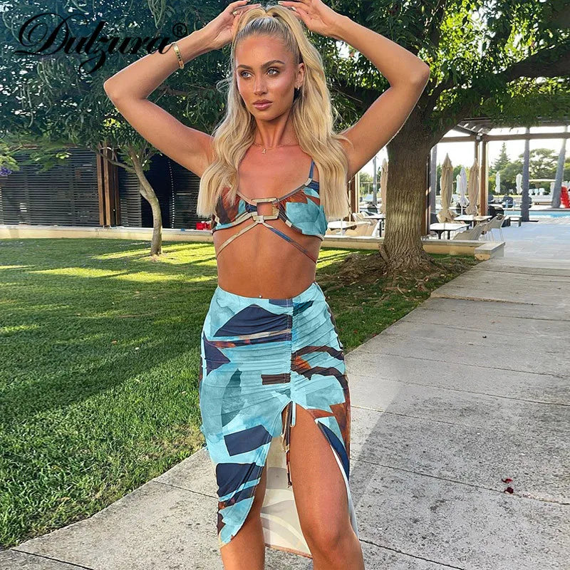 Y2K Tie Dye Print 2-Piece Halter Crop Top & Ruched Mini Skirt Set for Trendy Streetwear